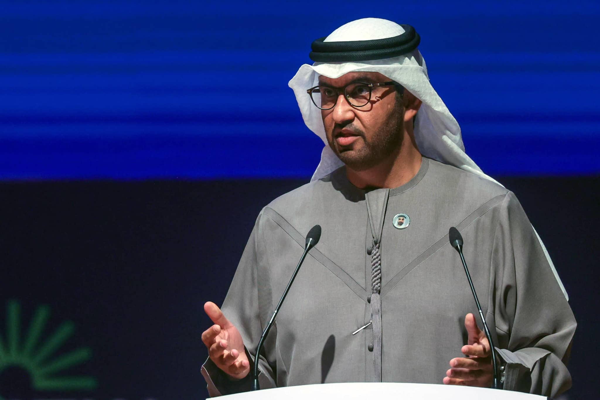 الإمارات تخرج من أوبك وأدنوك تعلن استثمارات بـ55 مليار دولار لتوسيع الإنتاج